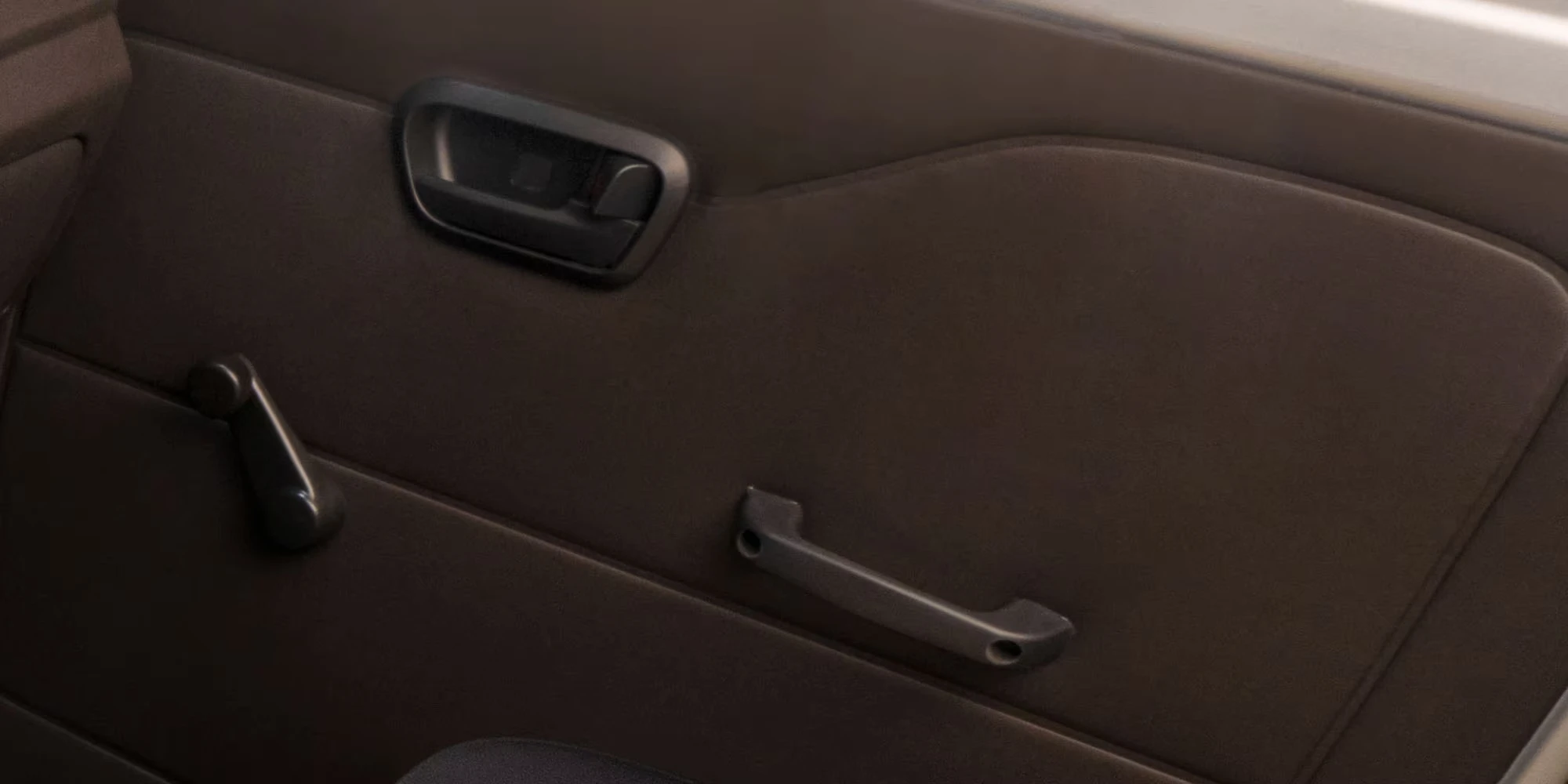 Seguros de puertas eléctricos y ventanas manuales.